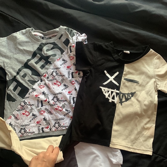 Bundle T-Shirts - Picture 2 of 3